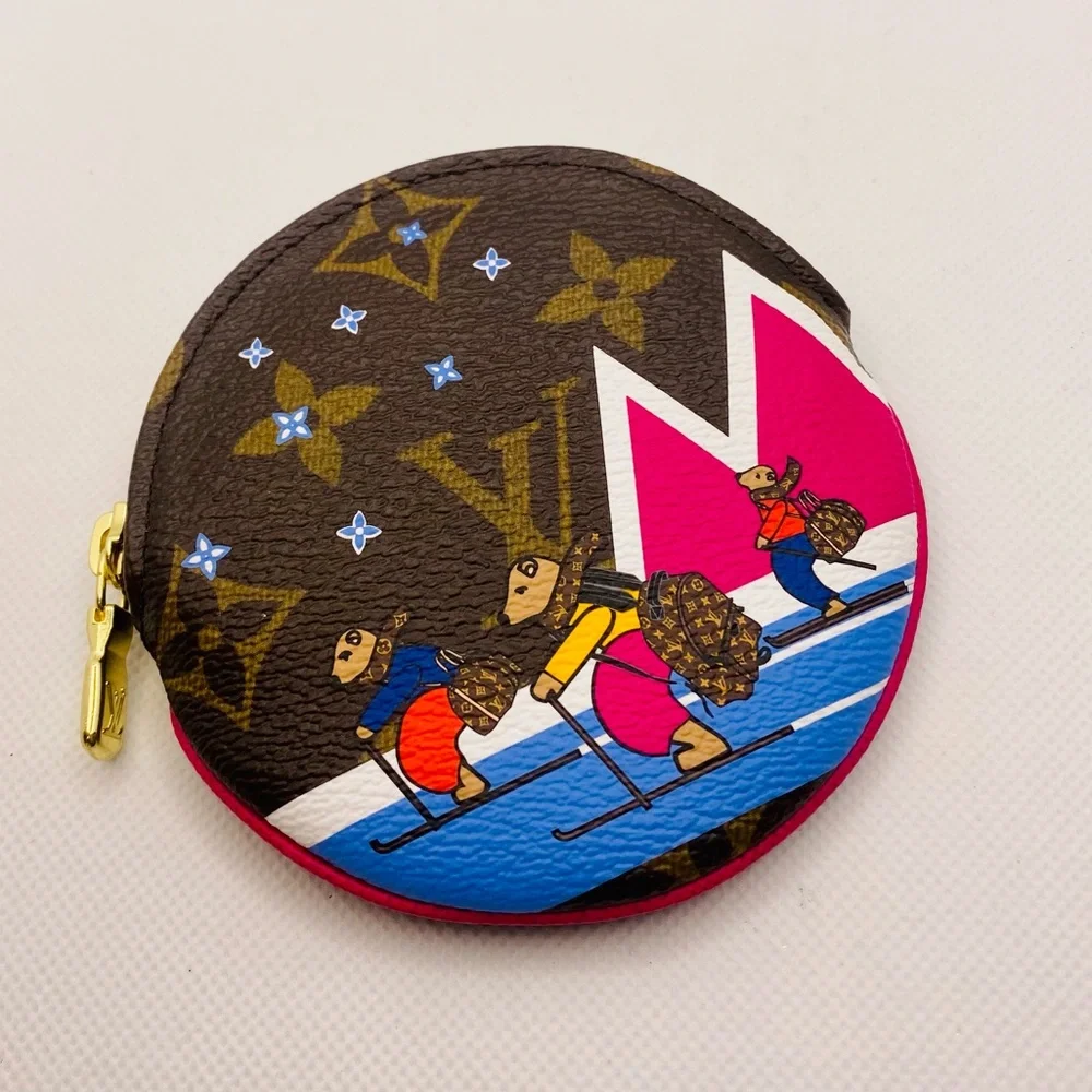 EUC Louis Vuitton 2018 Christmas Animation Porte Monnaie Round Coin Purse - Picture 14 of 15